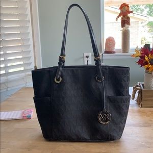 Michael Kors tote